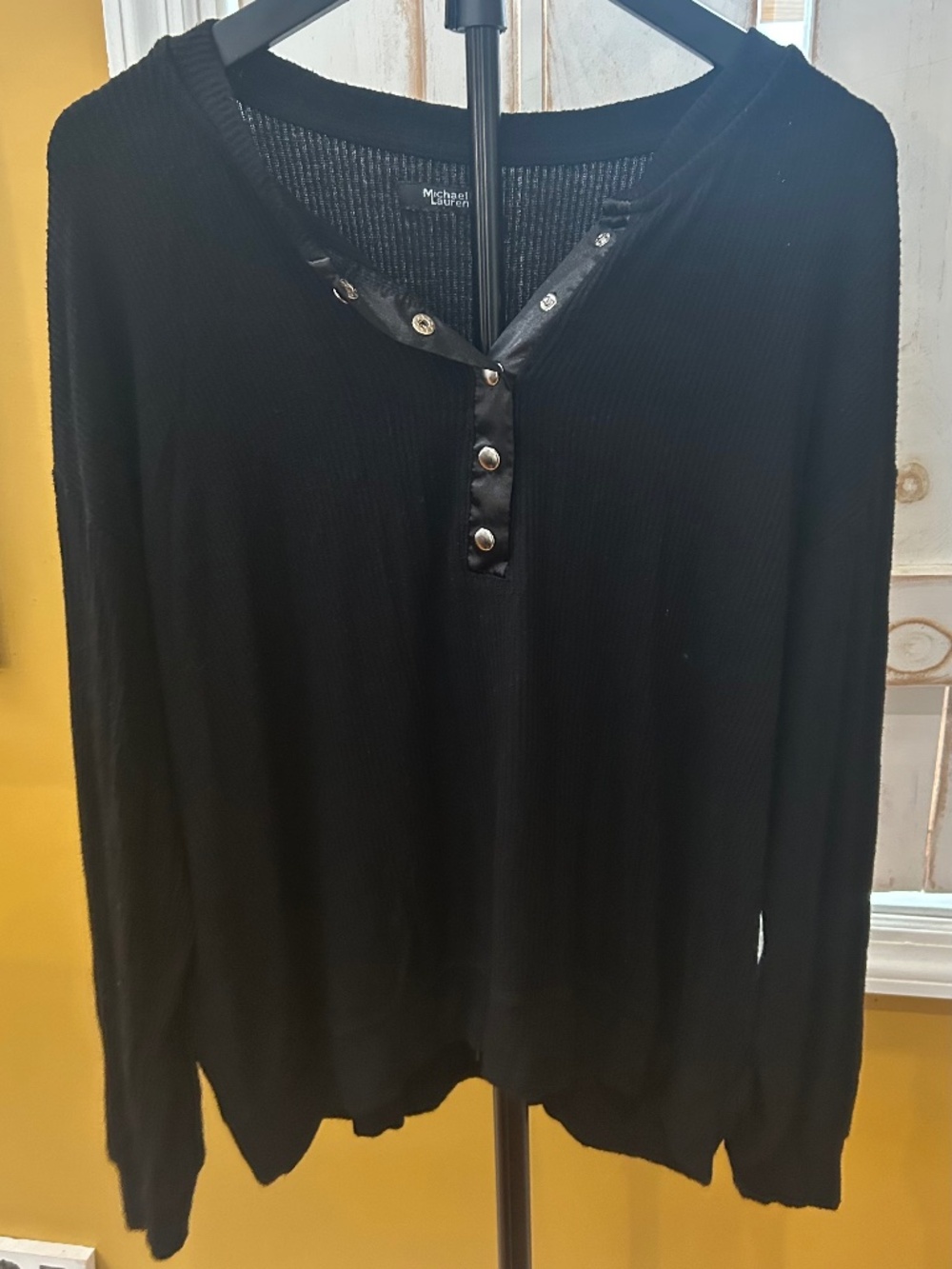 Michael Lauren Black Thermal Henley Long Sleeve Top Women’s Medium M